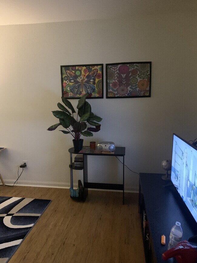 Building Photo - First Floor One Bedroom Plantation Point C...