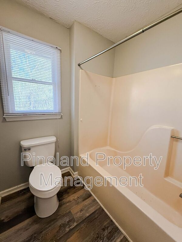 Building Photo - 1703 Natchez Loop