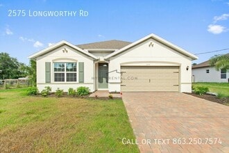 Building Photo - 2575 Longworthy Rd