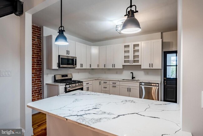 Building Photo - 310 W Biddle St