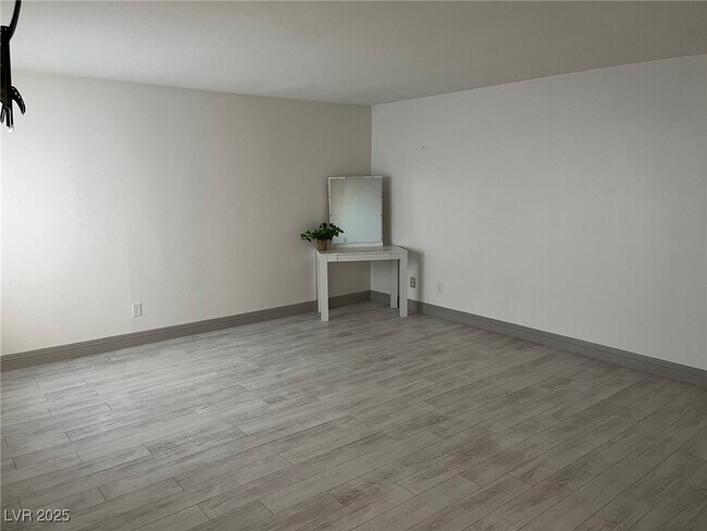 Building Photo - 2692 Matogroso Ln