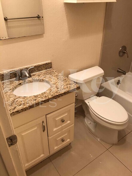 Building Photo - 1217 Meadow Creek Dr