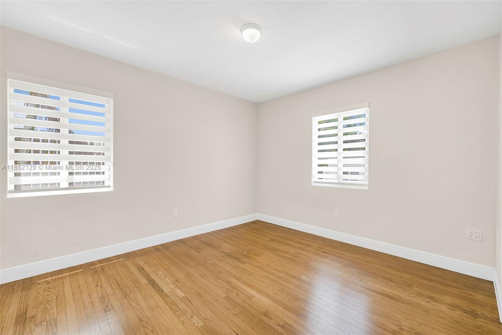 Building Photo - 340 SW 25th Rd