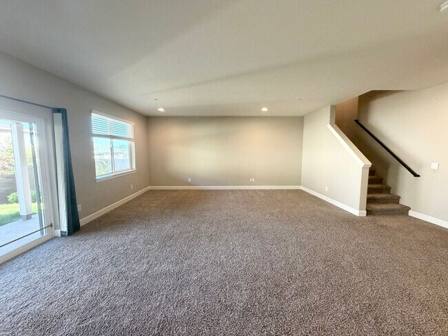 Building Photo - Beautiful 5 Bedroom with Den/Office and Large Bonus Room in Bethany Ridge!!!