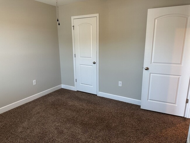 Building Photo - 35 Sweet Grass Ln