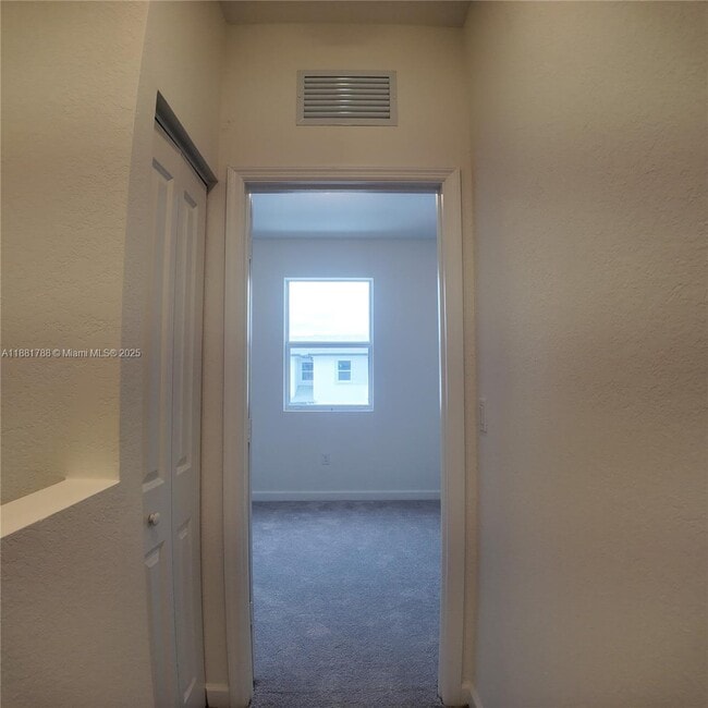 Building Photo - 35761 SW 178th Ct