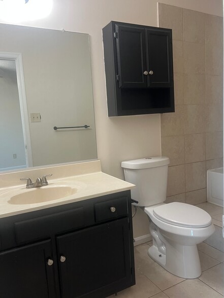 Building Photo - 705 Wagons Way