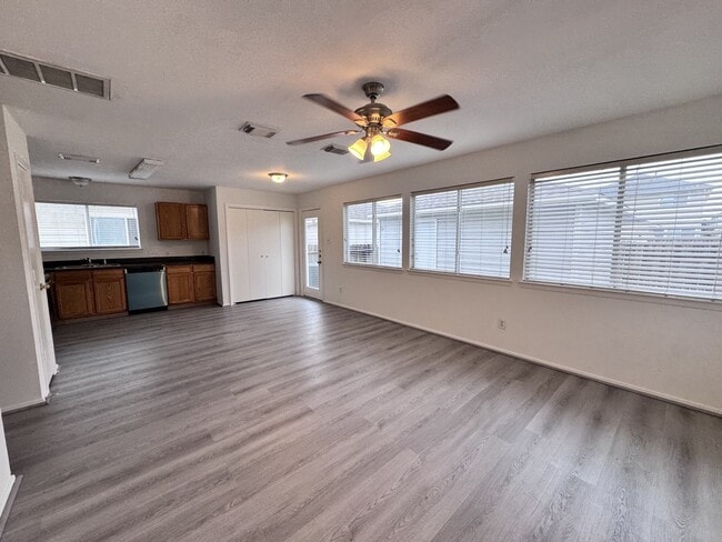 Building Photo - 1075 Verde Trails Dr