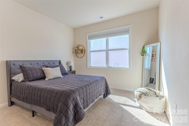 Building Photo - 4471 Dover Ct