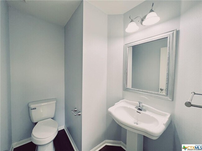 Building Photo - 7720 Honeysuckle