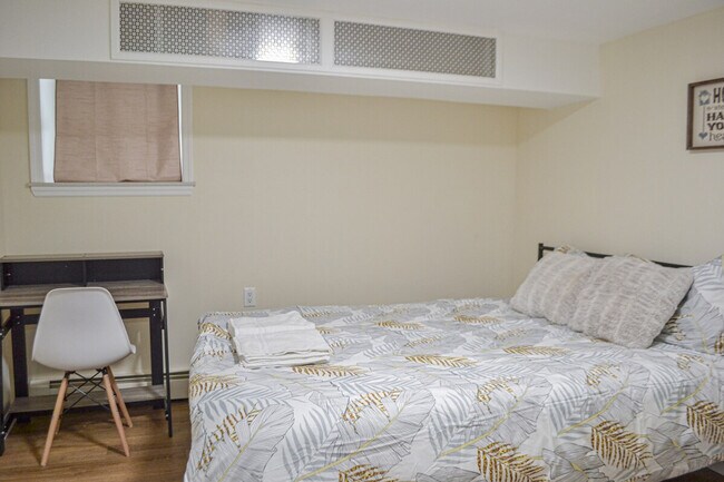 Building Photo - 4105 Fort Hamilton Pkwy