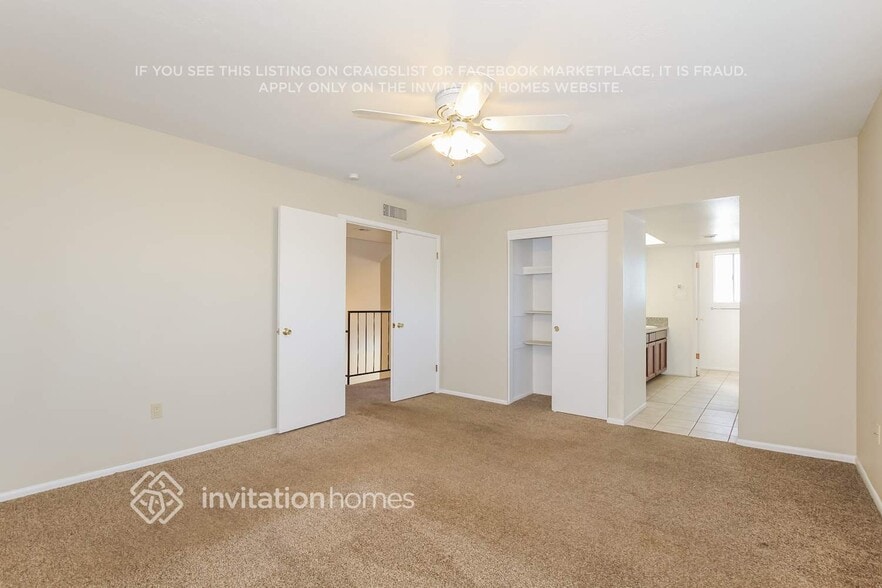 Building Photo - 4402 W Crocus Dr