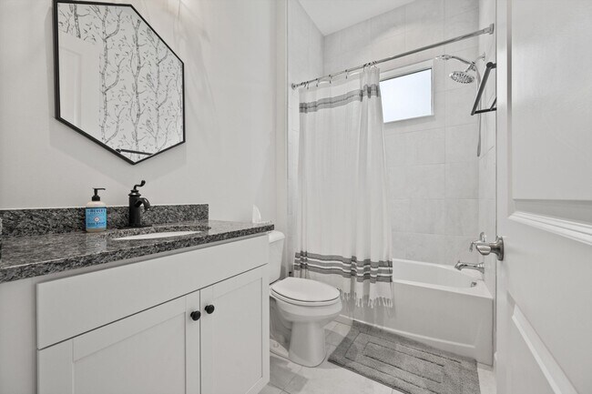 Building Photo - 15934 Whippoorwill Cir