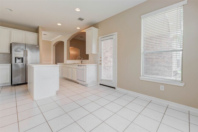 Building Photo - 19607 Water Point Trail