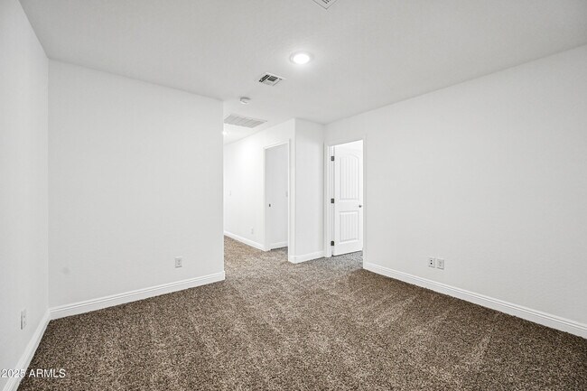 Building Photo - 4831 S Turbine