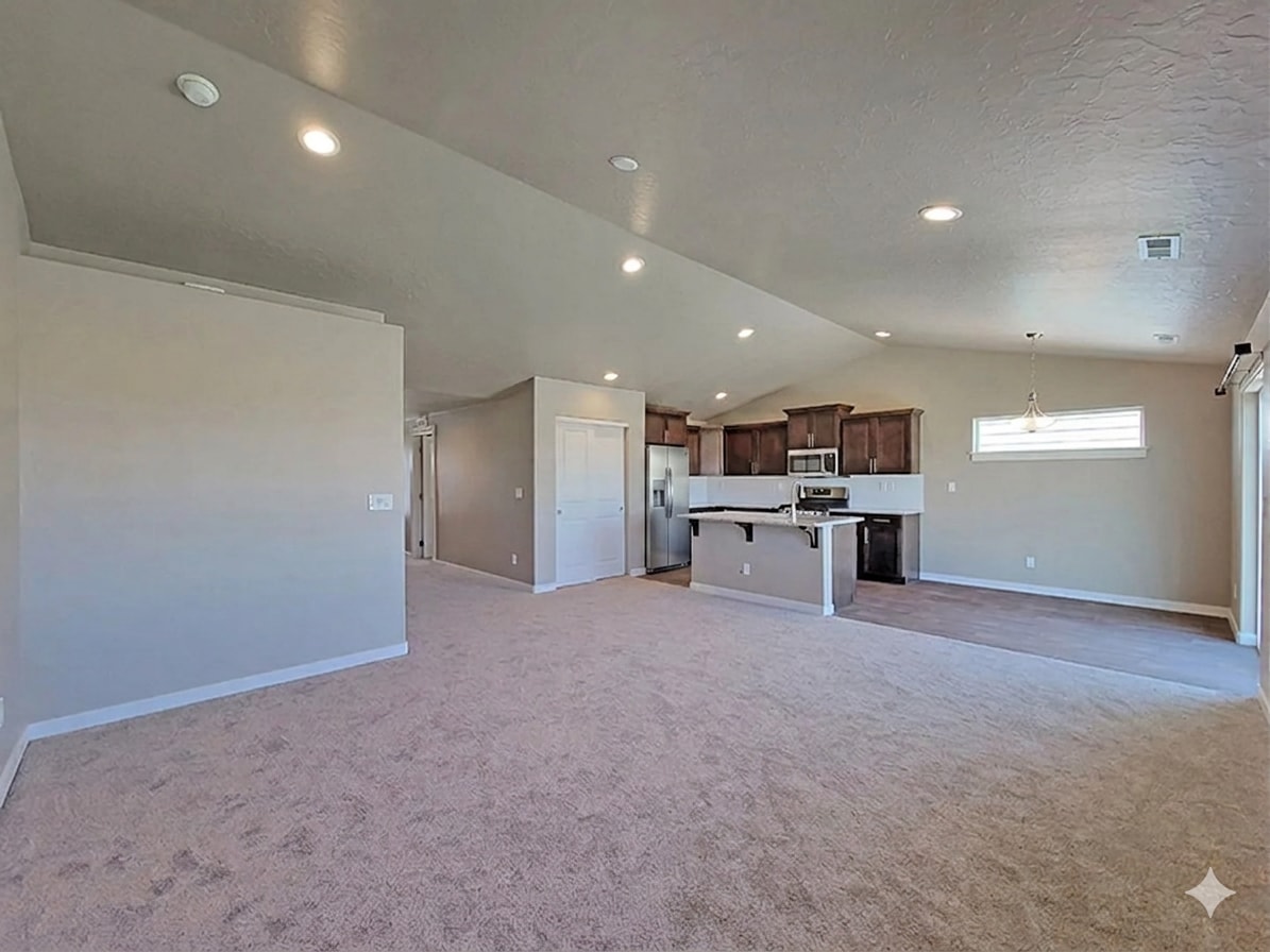 Great Room - 1096 N Ryde Ave