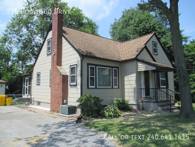 Building Photo - 510 Dogwood Dr