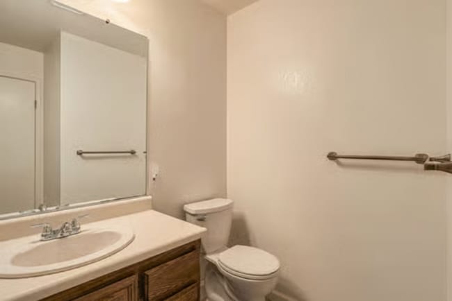 Building Photo - 161 Bender Cir