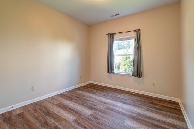 Building Photo - 175 Springfield Meadow Dr