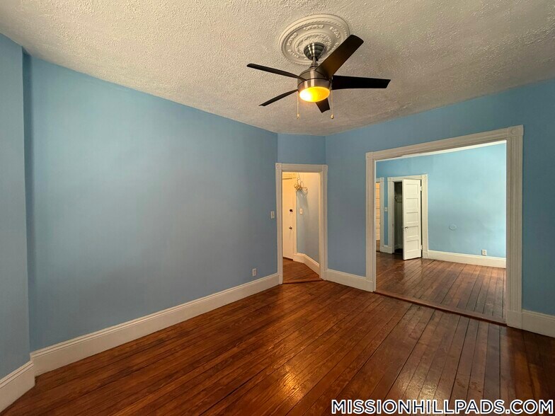 Building Photo - 82 Rockland St