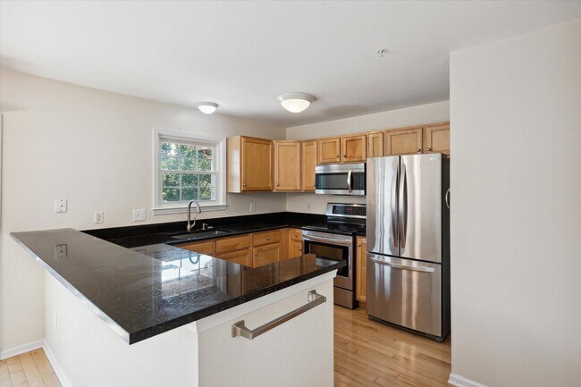 Building Photo - 2817 Barclay Way