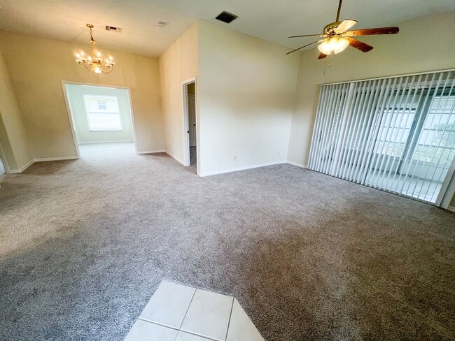 Building Photo - Lovely 2 Bedroom 2 Bathroom home in 55+ Ro...