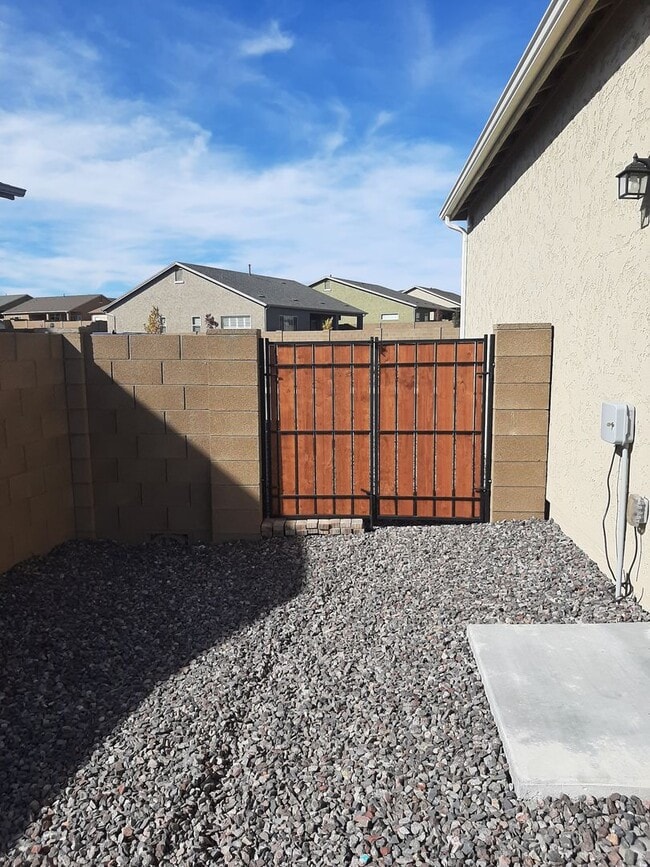 Building Photo - 6367 E Walden Wy
