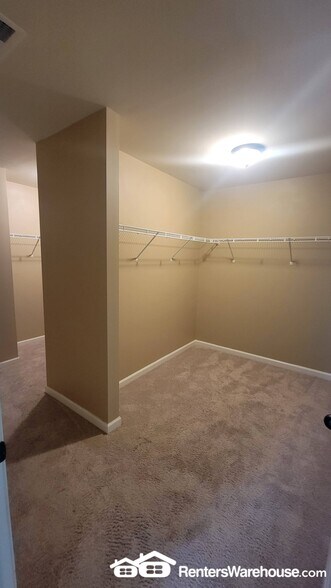 Building Photo - 420 Willie Kate Ln