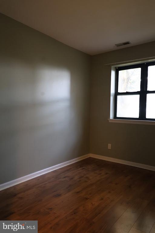 Building Photo - 14 Paladin Dr