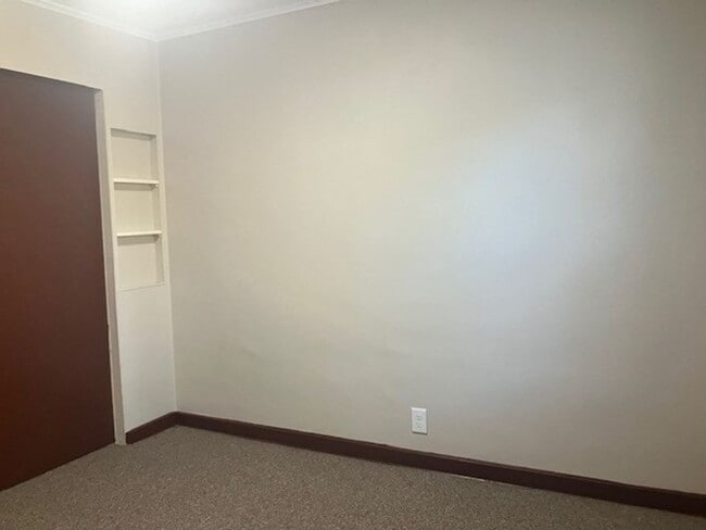 Building Photo - Updated 3 Bedroom - 1 Bath House in Twin Lakes