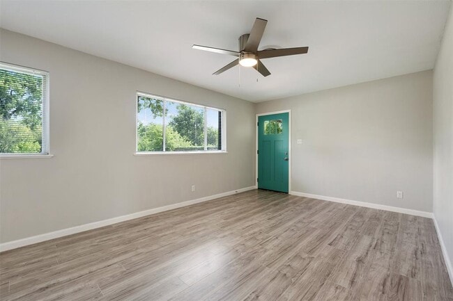 Building Photo - 1513 Braes Ridge Dr