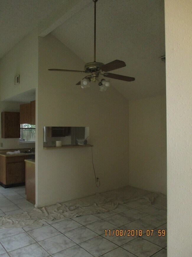 Building Photo - 4311 Daisy Meadow Dr