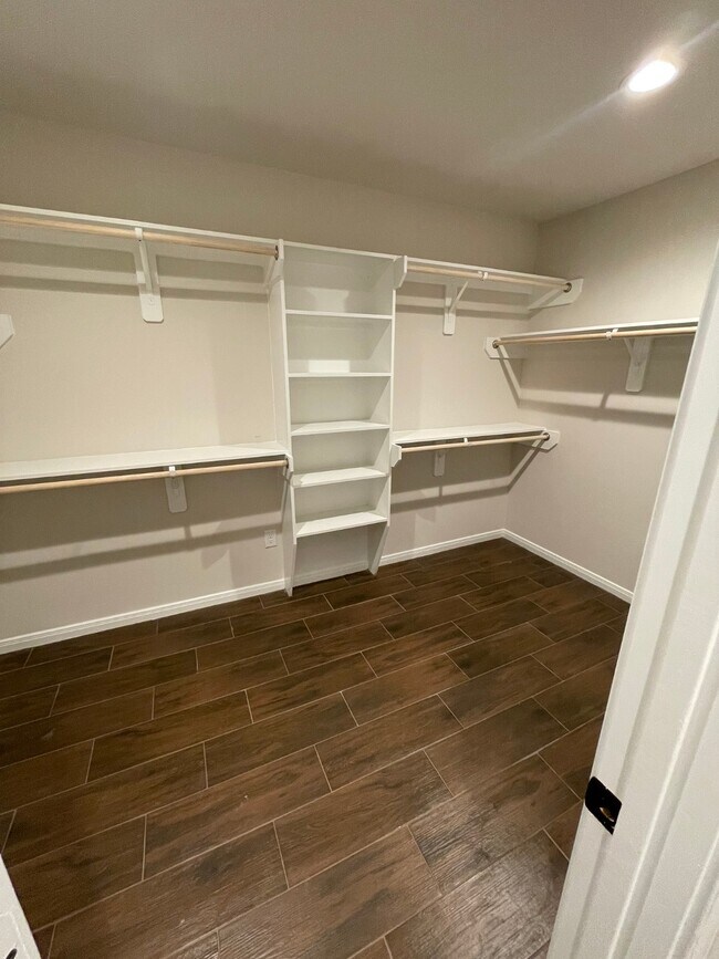 Building Photo - 13122 Stillington Dr