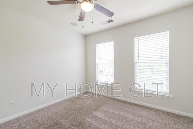 Building Photo - 2108 Arbor Vista Dr