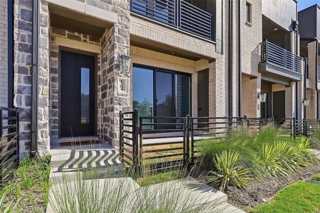 Building Photo - 1264 Daybreak Dr
