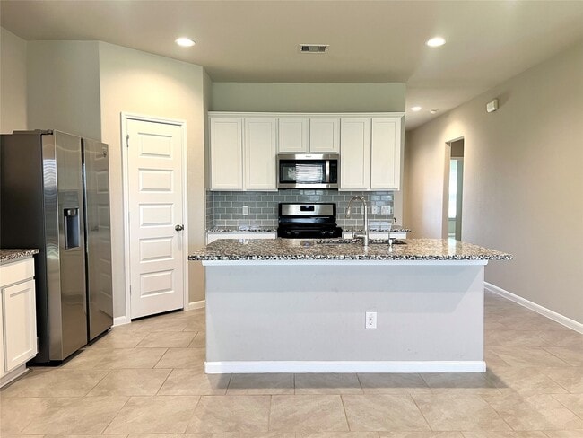 Building Photo - 21026 Albany Landing Ln