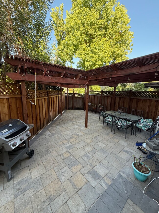 Backyard - 1148 Chantel Way