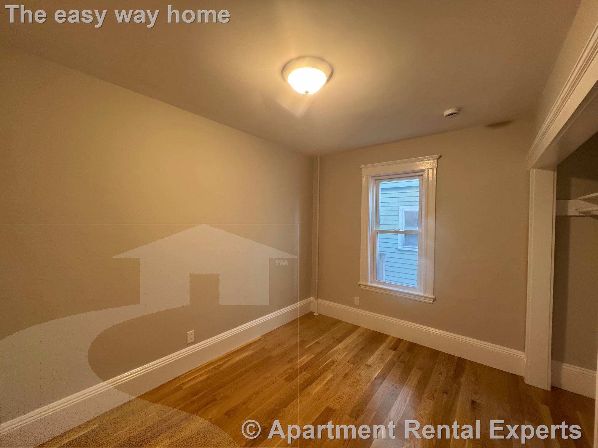 Building Photo - 11 Belmont Square