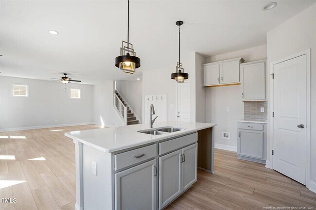 Building Photo - 259 Brickhill Dr