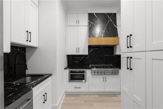 Building Photo - 409 Thunder Rd