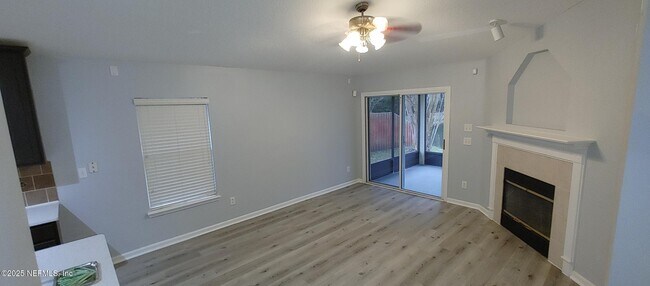 Building Photo - 2155 S Cranbrook Ave