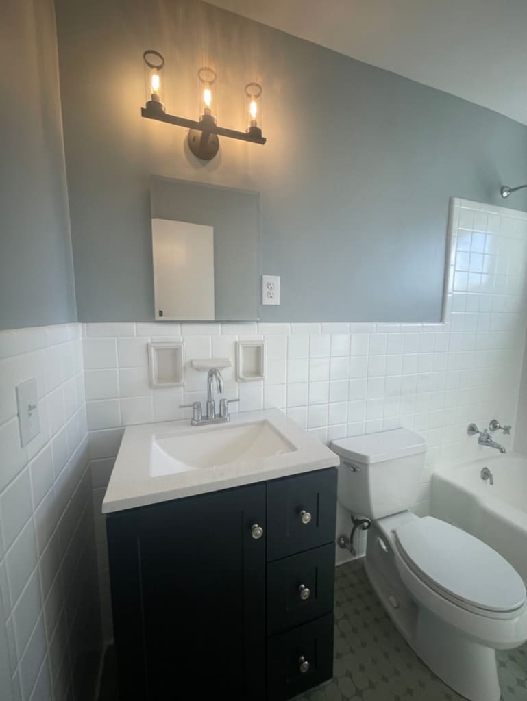 Building Photo - 5706 Grace Ave