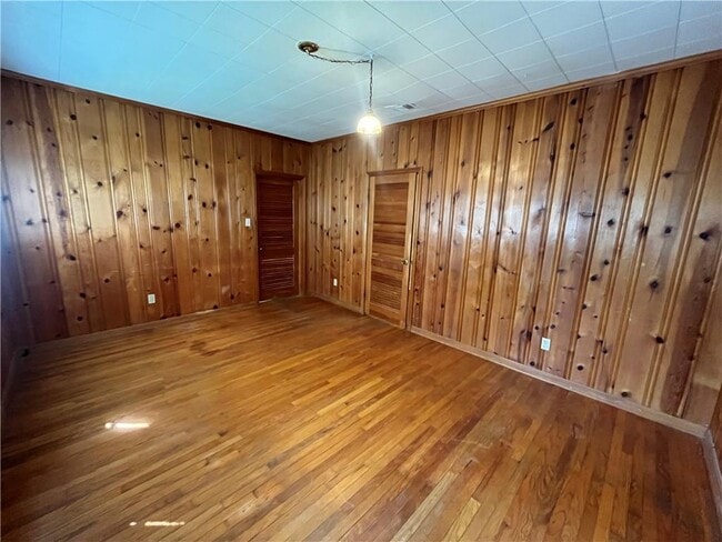 Building Photo - 1269 Carlton Acres W