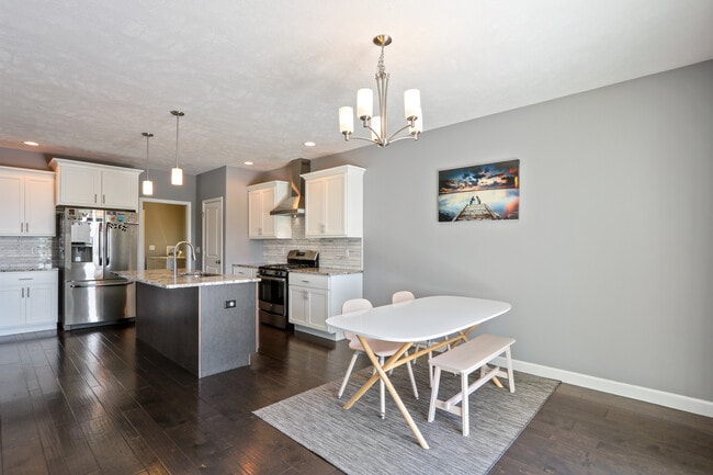 Building Photo - 4533 Nicklaus Dr