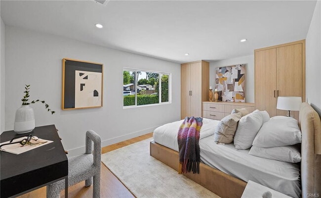 Building Photo - 5157 Woodley Ave