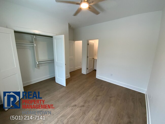 Building Photo - 2265 Rosemary Dr