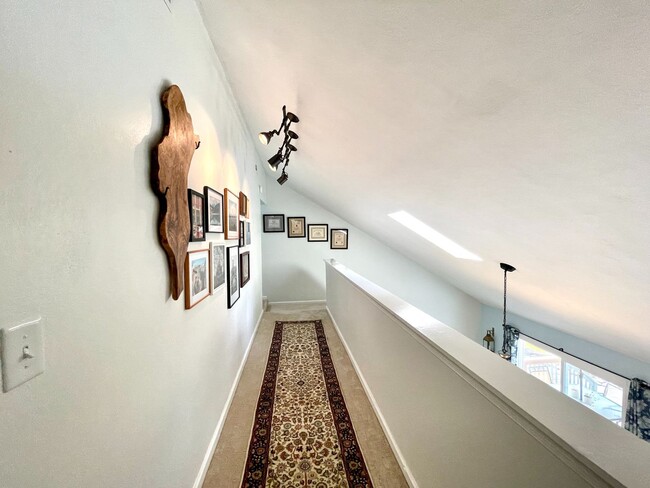 Building Photo - Spacious 6 bedroom home in Virginia Beach