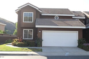 Building Photo - 857 S Sapphire Ln