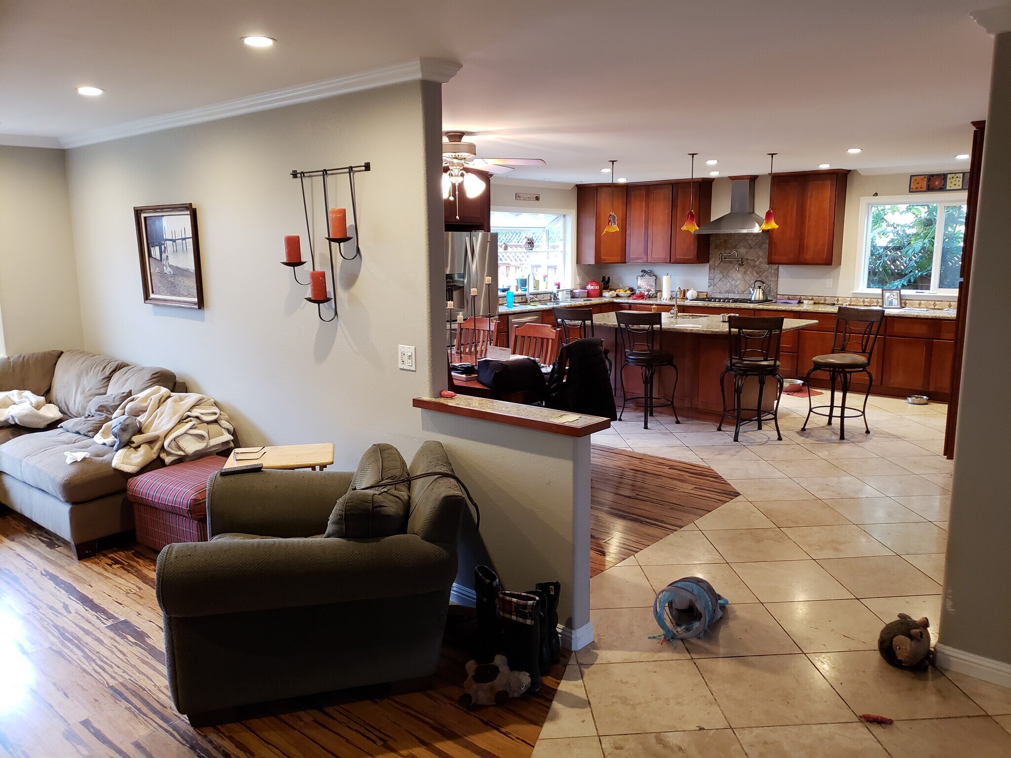 Building Photo - 849 Melrose Ct