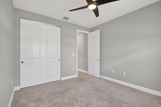 Building Photo - 12719 SW Blue Mangrove Pkwy